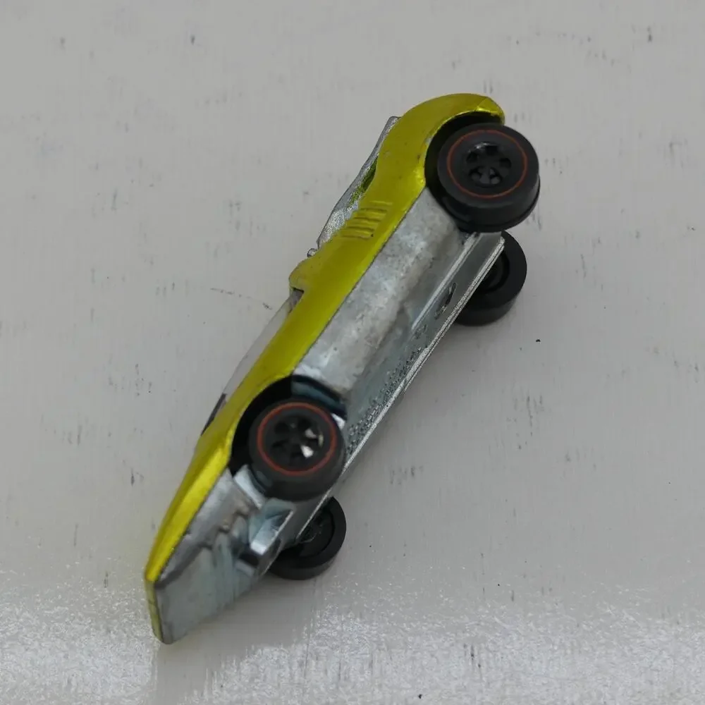 1969 Hot Wheels Peeping Bomb Redline Gold USA Original Vintage Die-Cast Car
